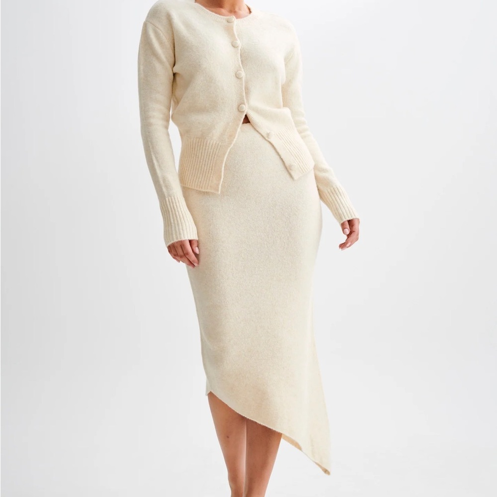 Elegant Cream Skirt